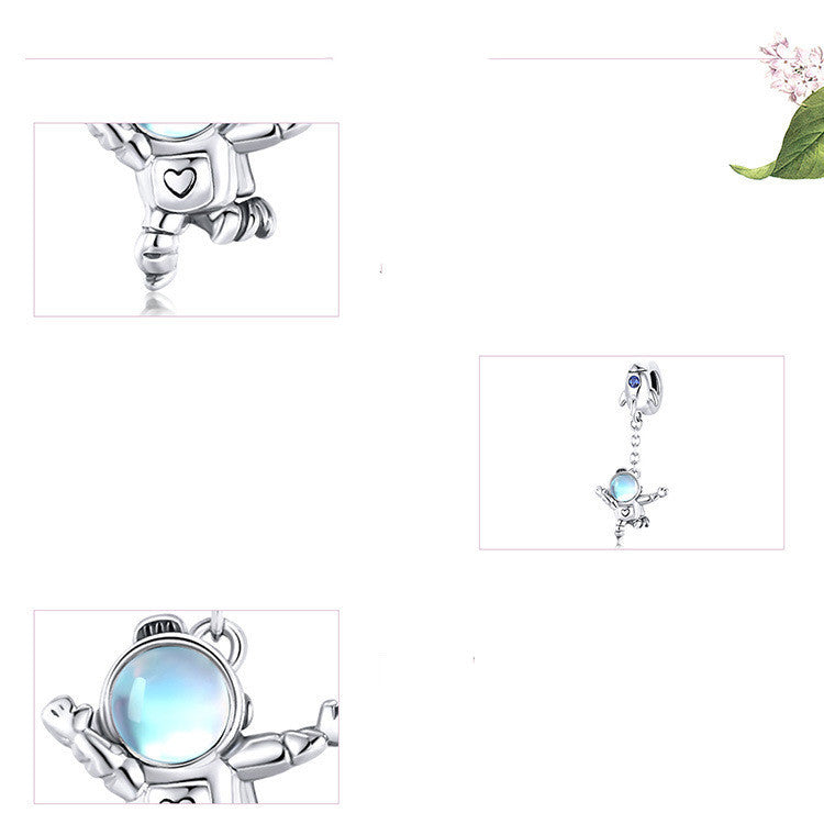 astronaut charm 2025 – anhänger mit rakete & mondstein in 925 silber - lunastein