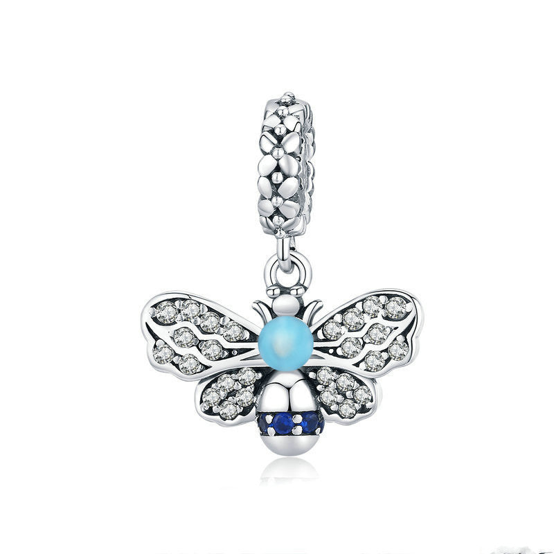 blue bee charm – bienen-anhänger aus 925 silber mit zirkonia - lunastein