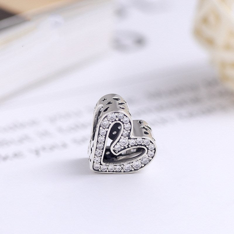 Love Heart Charm – Funkelndes Herz-Element aus 925 Silber mit Zirkonia - Lunastein