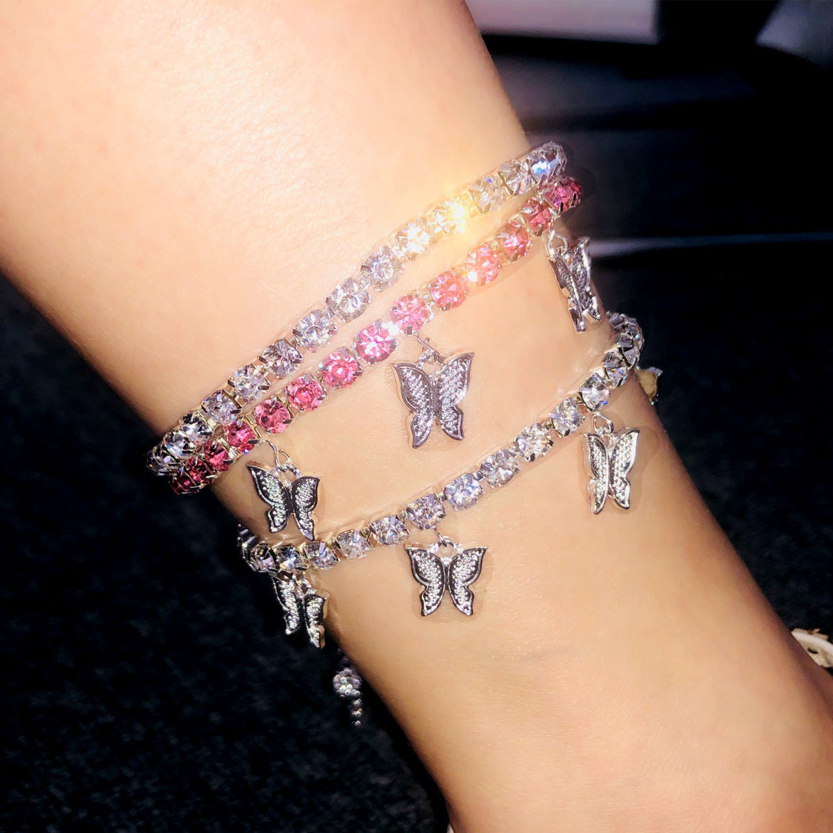 butterfly bliss – strass-fußkettchen mit schmetterlingsanhängern - lunastein - schmuck
