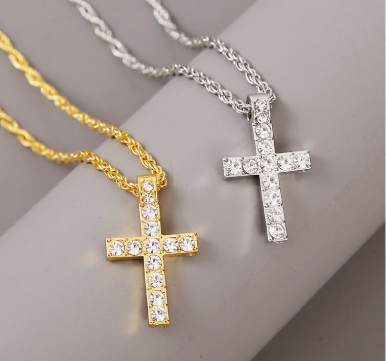 faith sparkle – kreuz-halskette mit kristallbesatz in silber oder gold - lunastein