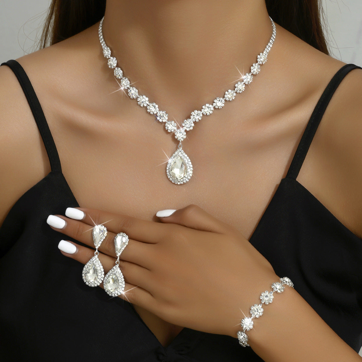 fashion jewelry bridal jewelry suit necklace ear stud bracelet three-piece set - lunastein