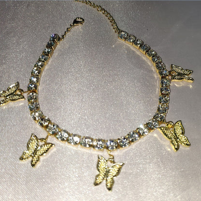 Butterfly Bliss – Strass-Fußkettchen mit Schmetterlingsanhängern - Lunastein - Schmuck