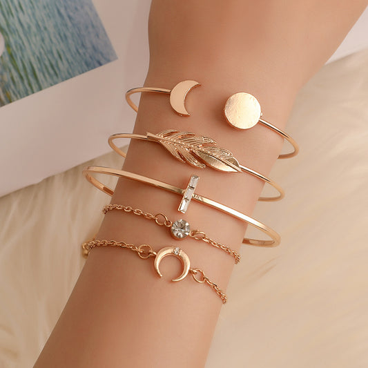 Five Pieces Ladies Bracelets Boho Punk Moon Leaf Crystal Protein Bracelet Set Boho Beach Bracelet Jewelry - Lunastein