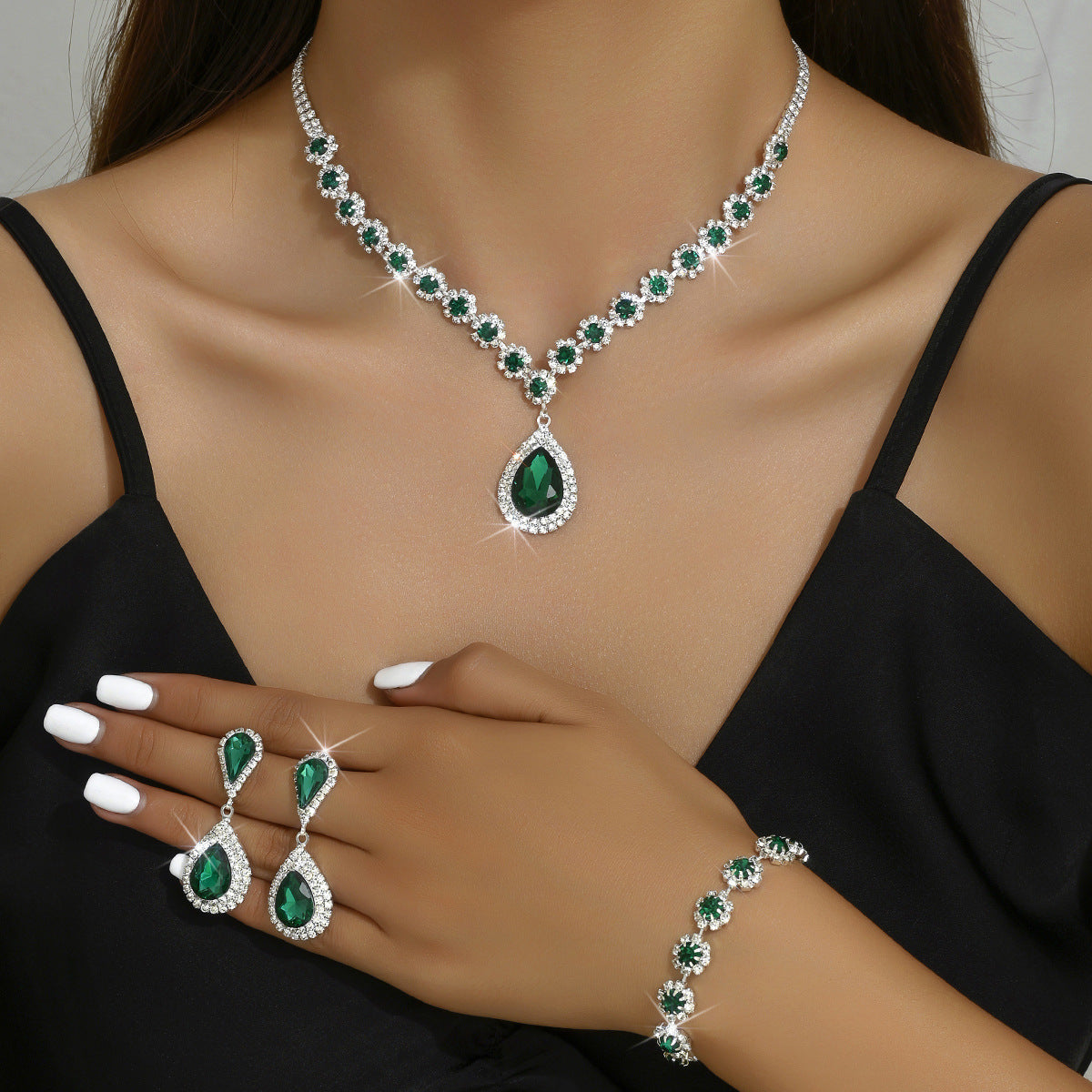 Fashion Jewelry Bridal Jewelry Suit Necklace Ear Stud Bracelet Three-piece Set - Lunastein