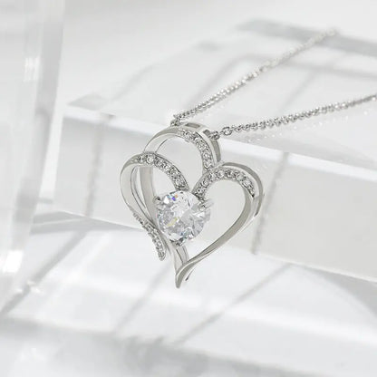 Double Love – Herz-Halskette mit Rhinestones & Zirkonia in Rosé- oder Weißgold - Lunastein