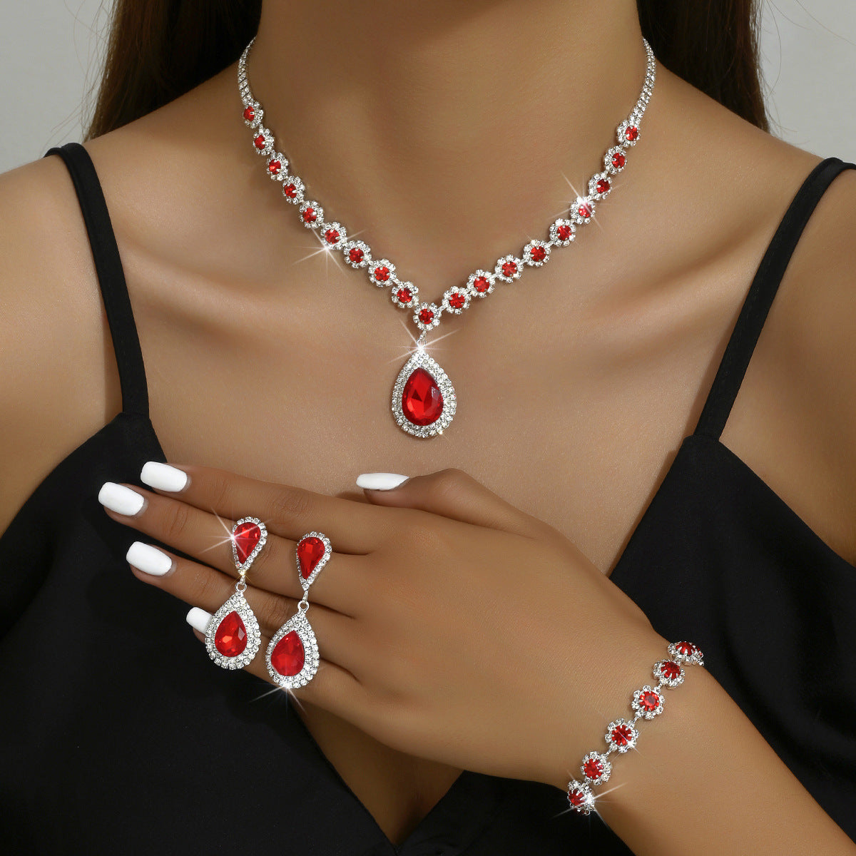Fashion Jewelry Bridal Jewelry Suit Necklace Ear Stud Bracelet Three-piece Set - Lunastein