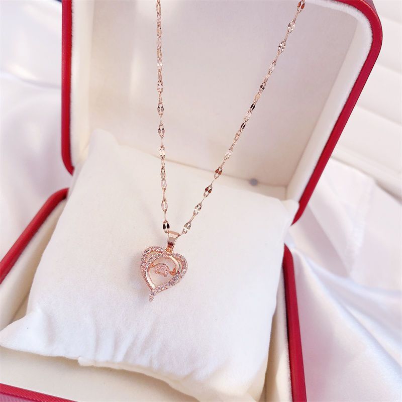 Crown & Charm – Halskette mit Zirkonia-Anhänger in 11 zauberhaften Designs - Lunastein