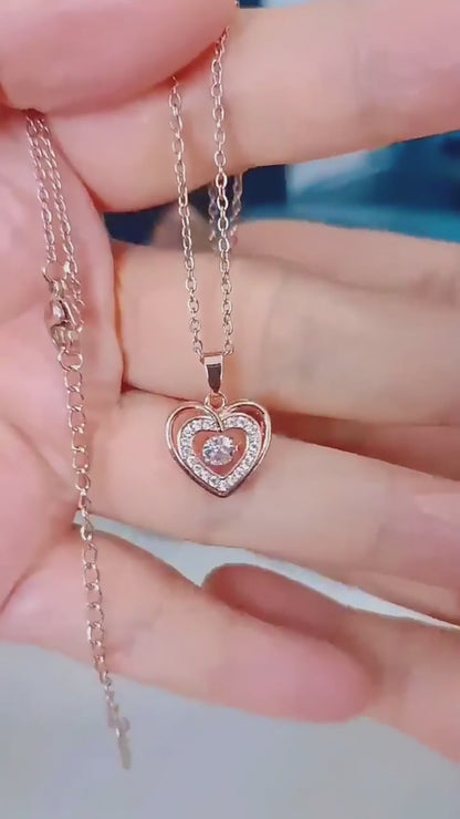 Heart to Heart – Double-layered necklace with sparkling rhinestones